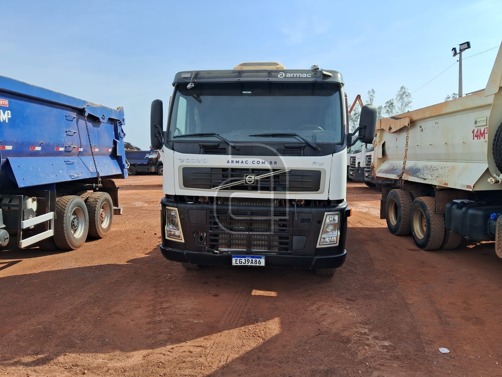 Cavalos Mecânicos Volvo FM370 2010 - Imagem 4