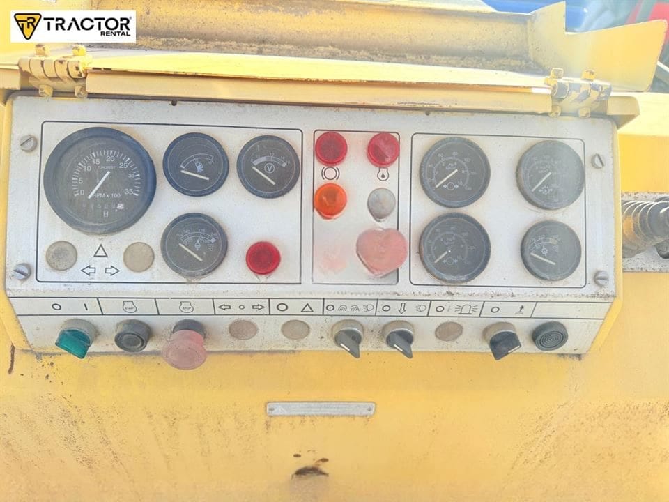 Rolo compactador Dynapac CP-271 2005 - Imagem 4