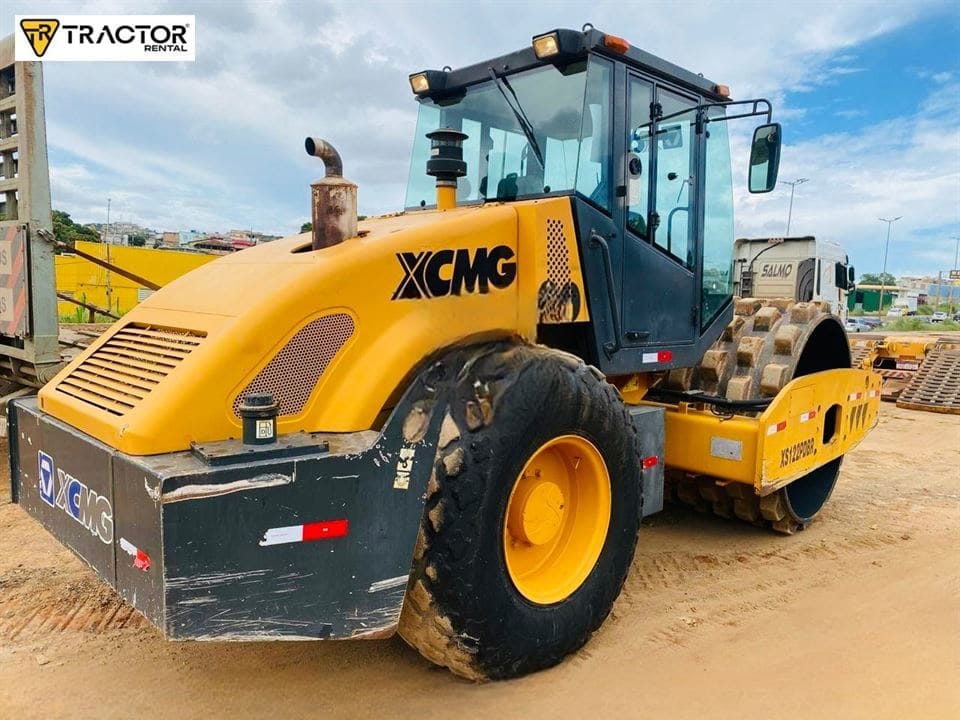 Rolo compactador XCMG XS122PDBR 2014 - Imagem 2