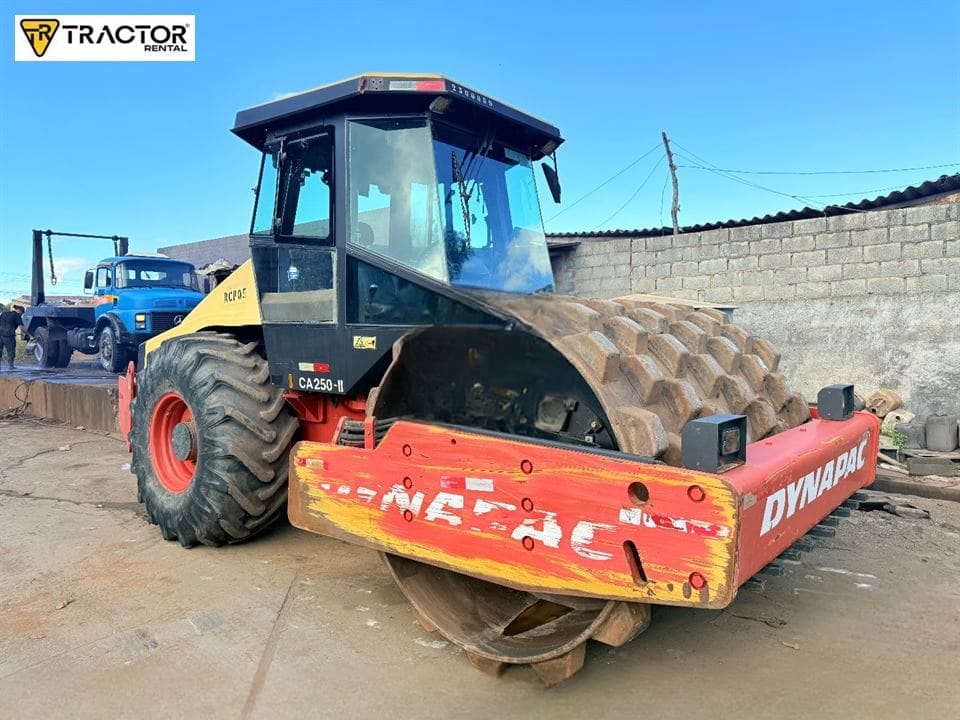 Rolo compactador Dynapac CA250 2011 - Imagem 6