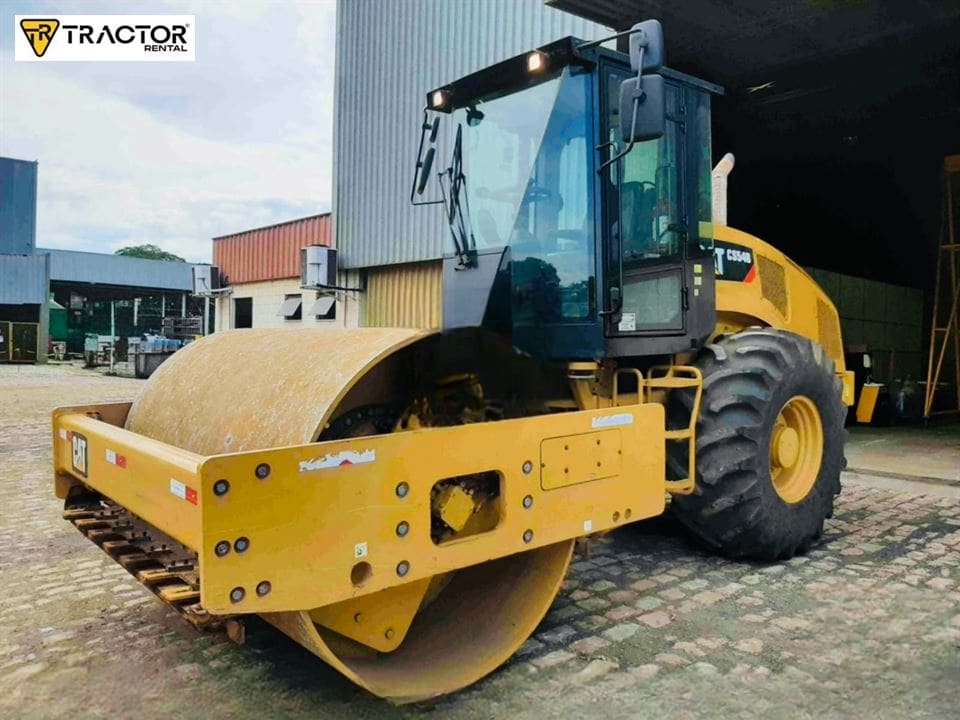Rolo compactador Caterpillar CS54B 2021 - Imagem 4