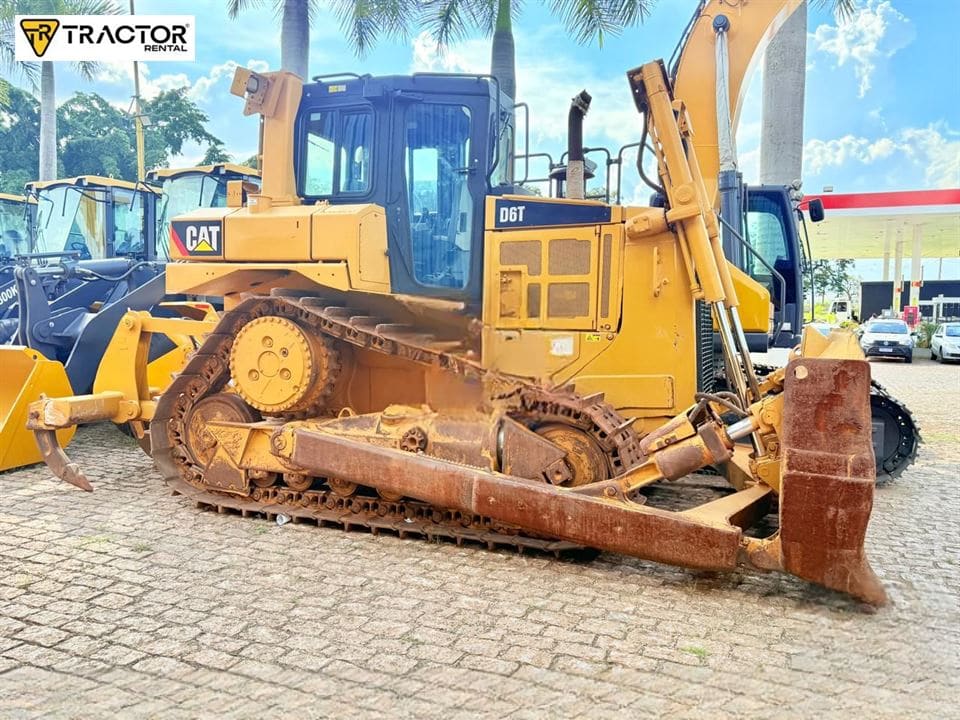 Trator de esteira Caterpillar D6T XL 2014 - Imagem 1