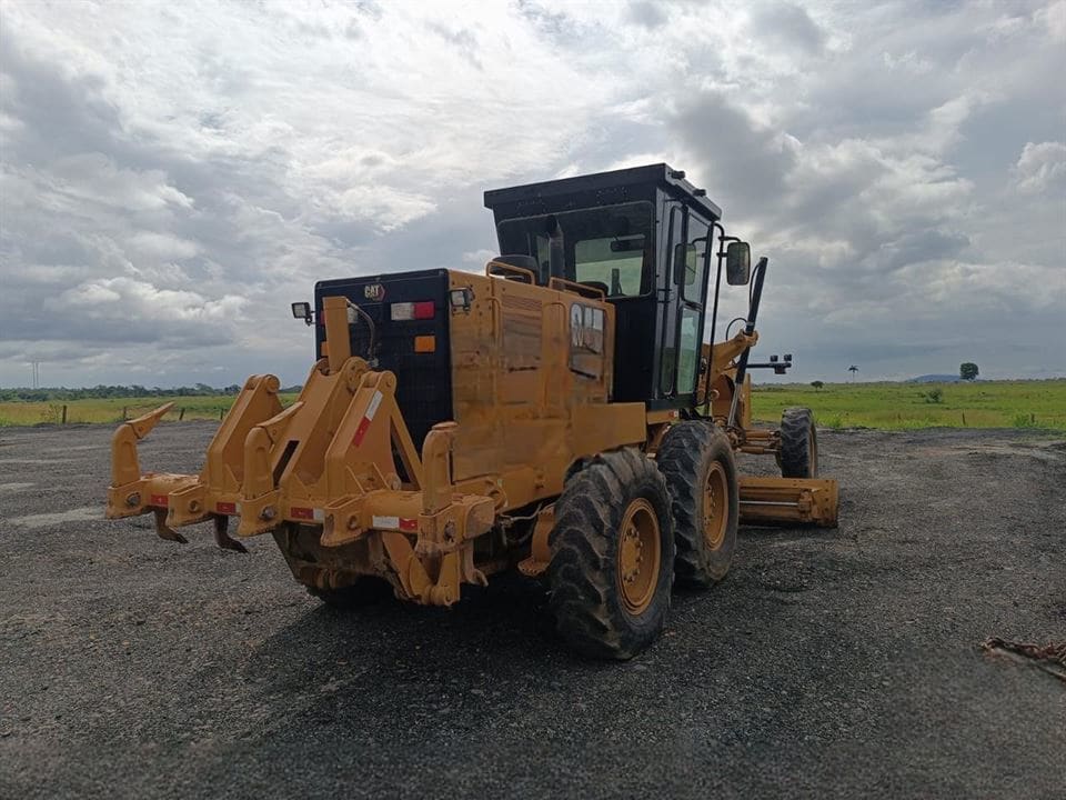 Motoniveladora Caterpillar 12K 2021 - Imagem 1