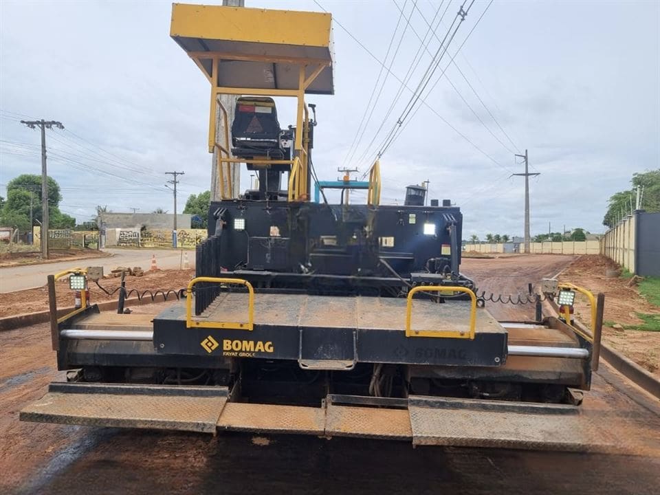 Vibroacabadora Terex VDA 700 2009 - Imagem 5
