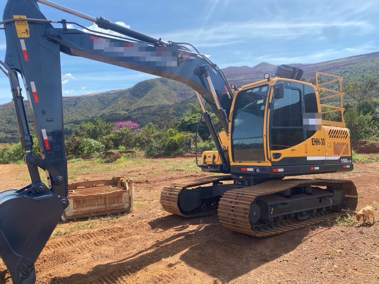 Escavadeira Hyundai R150LC-9 2022 - Imagem 1