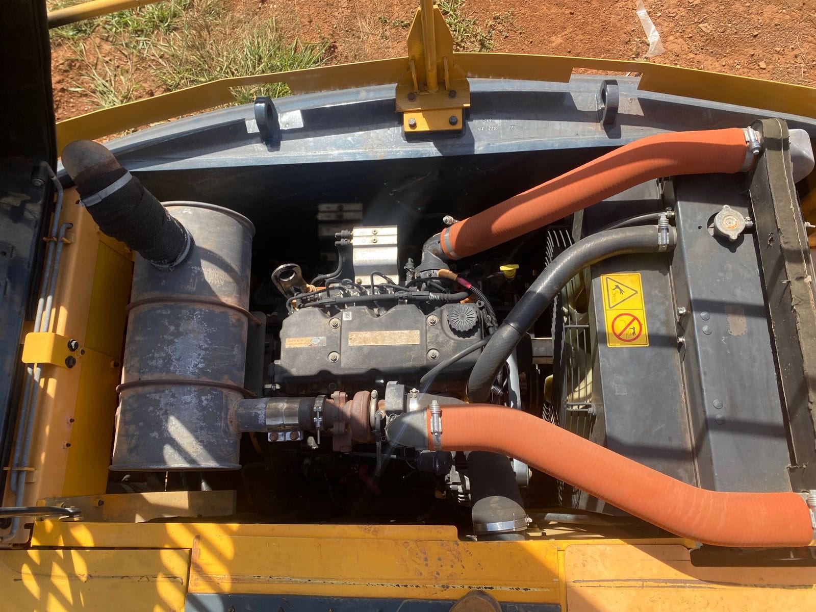 Escavadeira Hyundai R150LC-9 2022 - Imagem 7