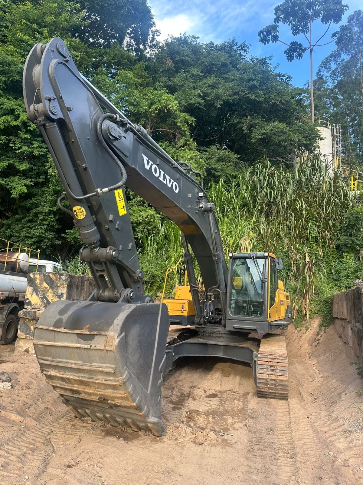 Escavadeira Volvo EC380 2020 - Imagem 1