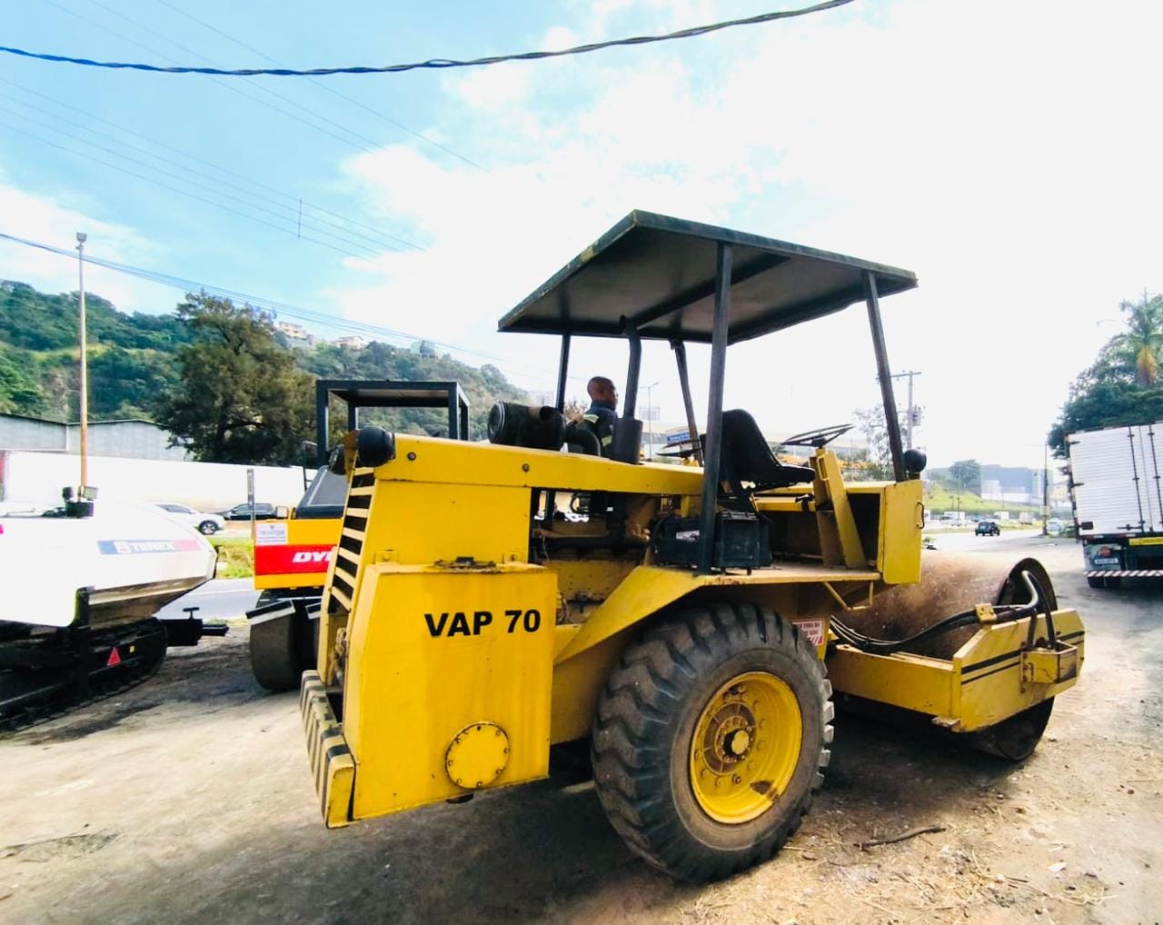 Rolo compactador Müller VAP70 PD 1994 - Imagem 5