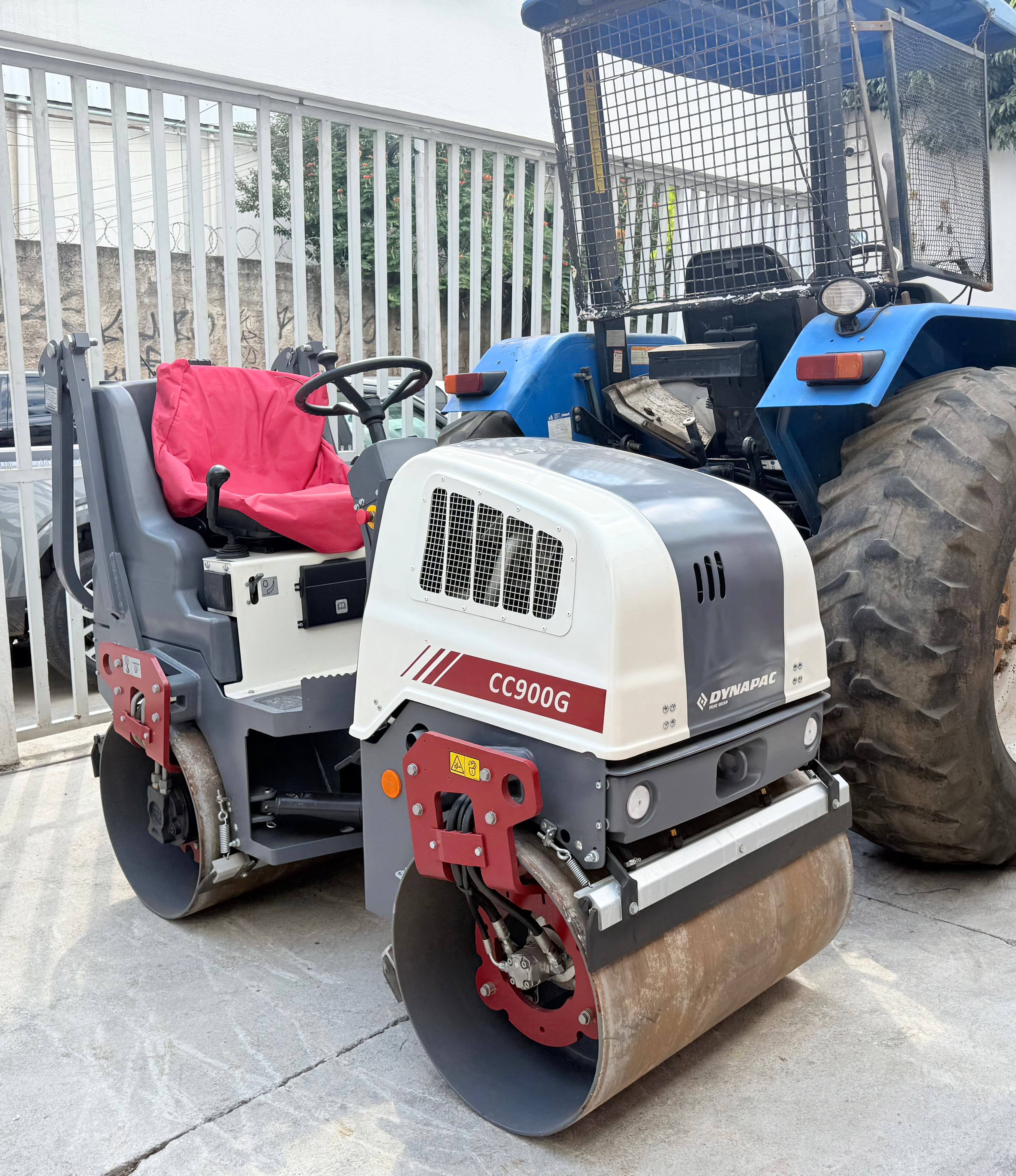 Rolo compactador Dynapac CC900G 2025 - Imagem 2