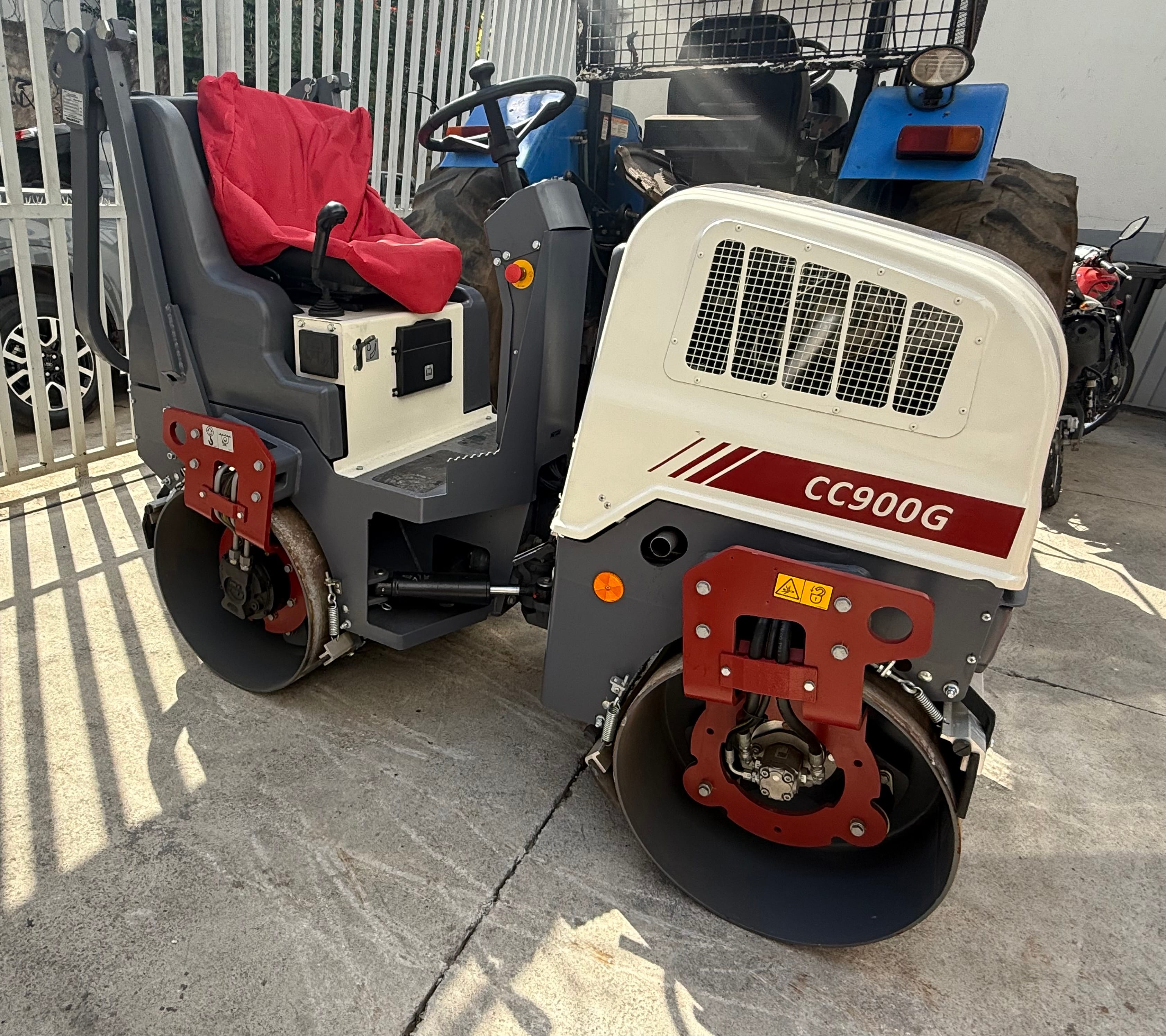 Rolo compactador Dynapac CC900G 2025 - Imagem 5