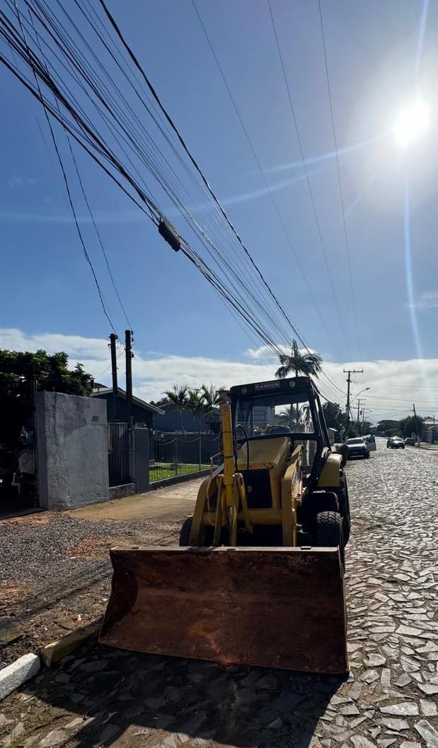 Retroescavadeira Randon RD 406 2016 - Imagem 7