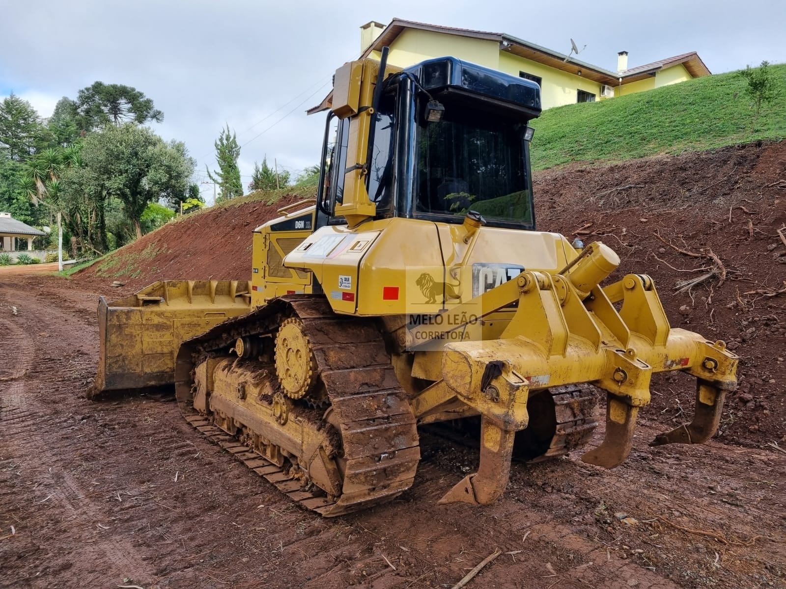Trator de esteira Caterpillar D6T XL 2015 - Imagem 1