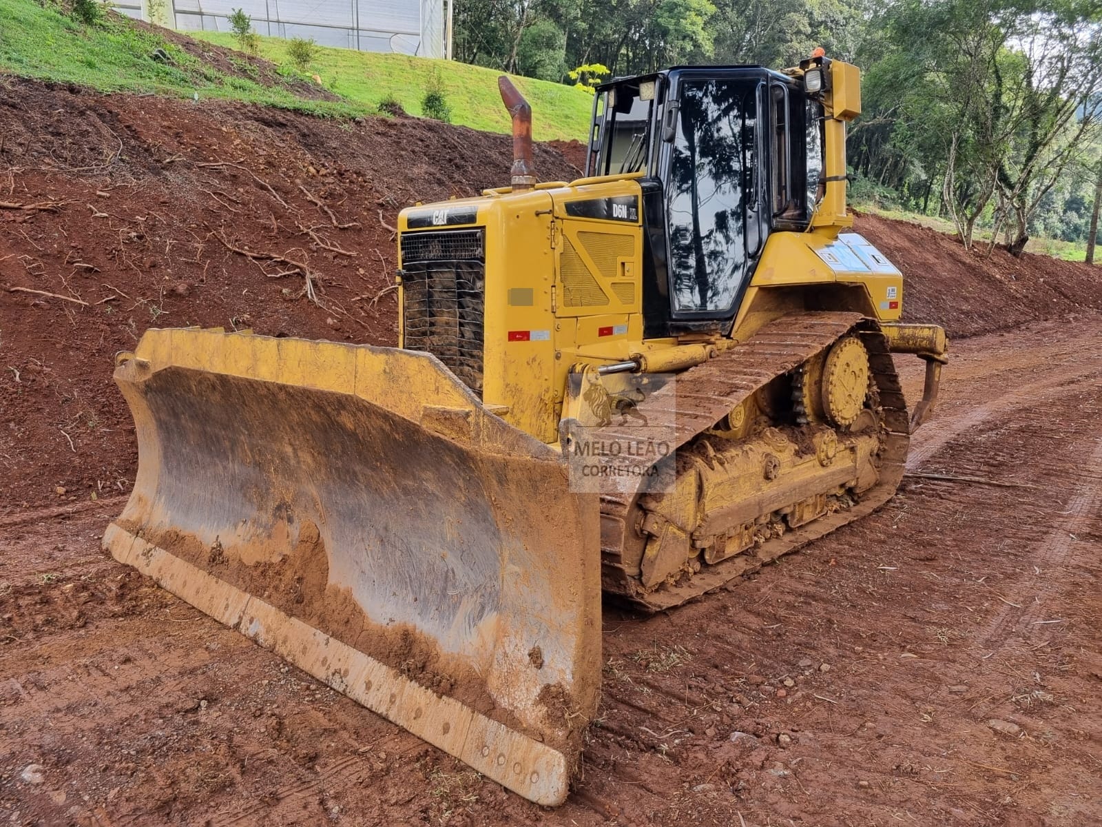 Trator de esteira Caterpillar D6T XL 2015 - Imagem 2