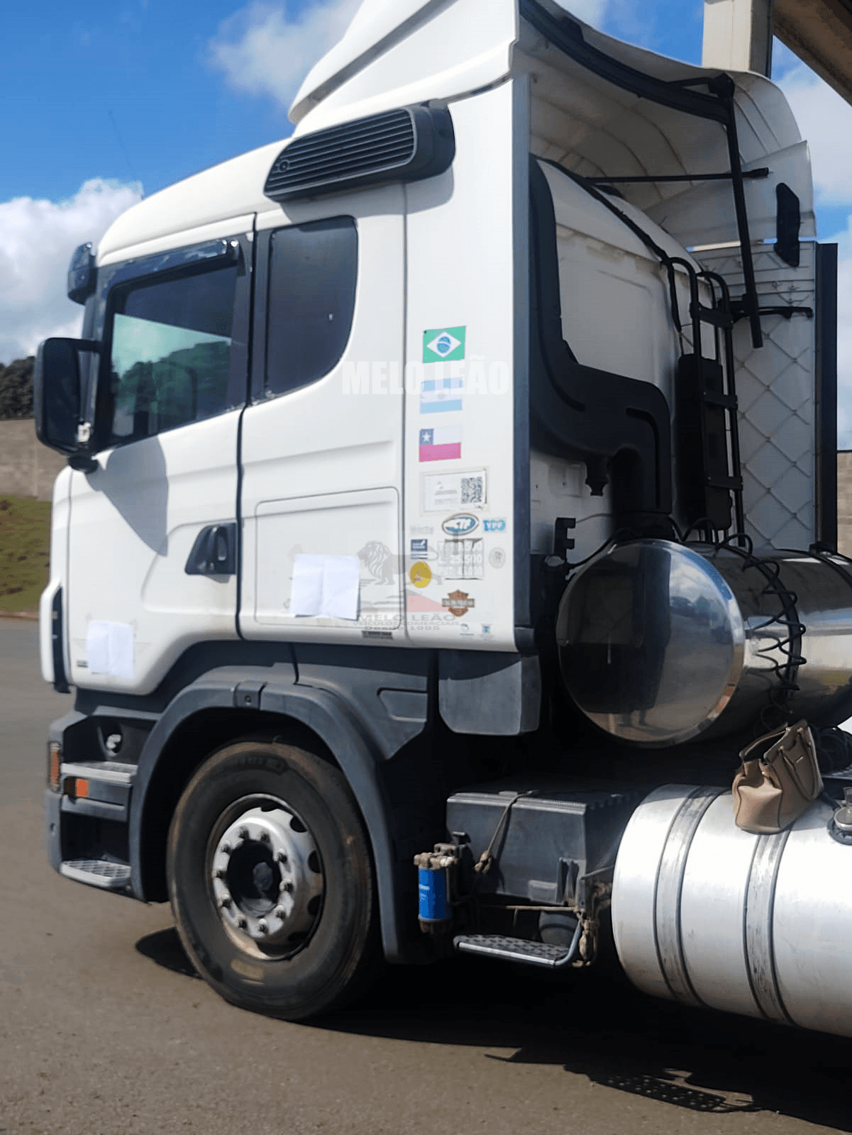 Cavalo Mecânico Scania R-400 A 6x2 Leito TT Alto 2013 - Imagem 5