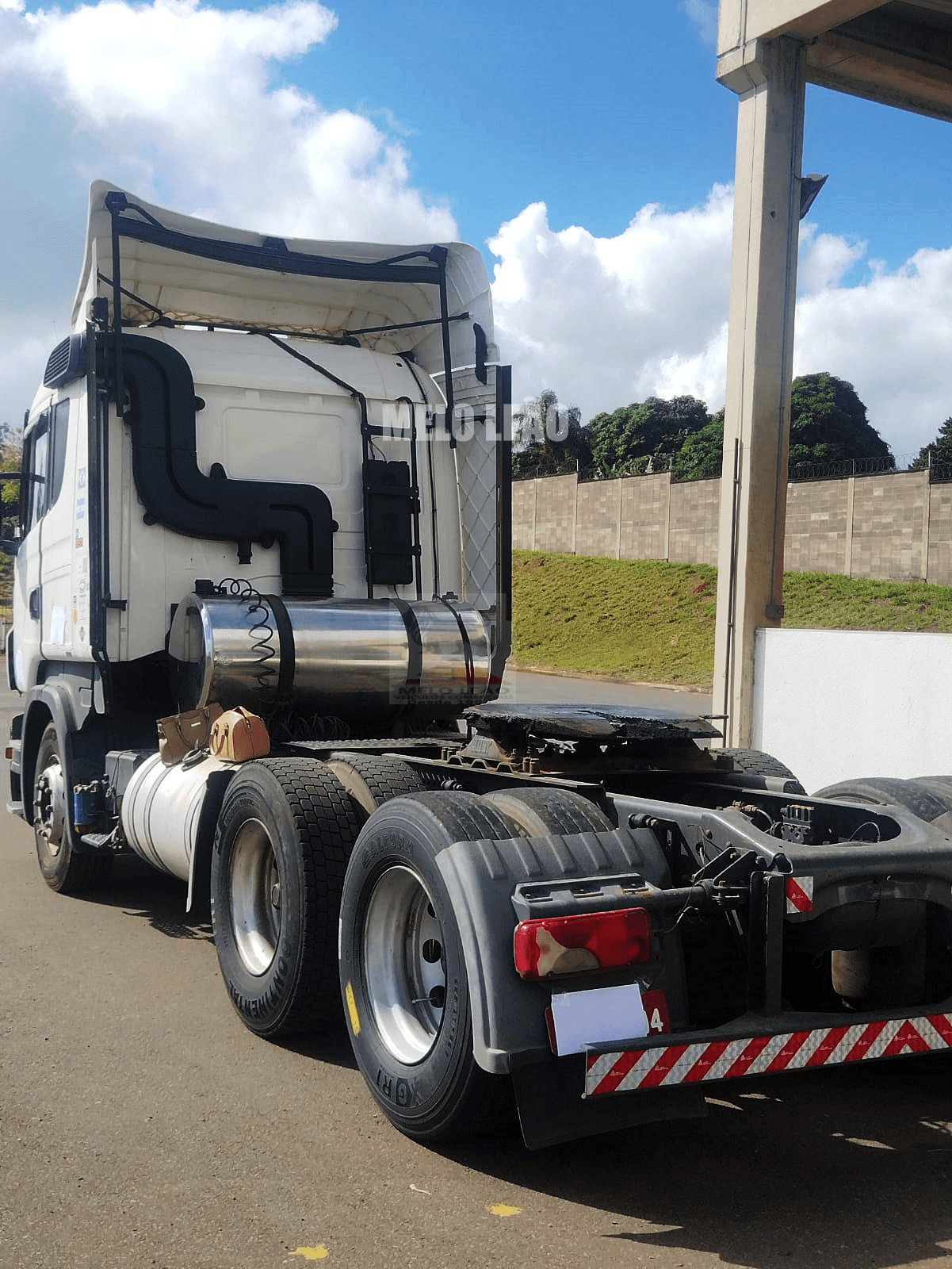 Cavalo Mecânico Scania R-400 A 6x2 Leito TT Alto 2013 - Imagem 6