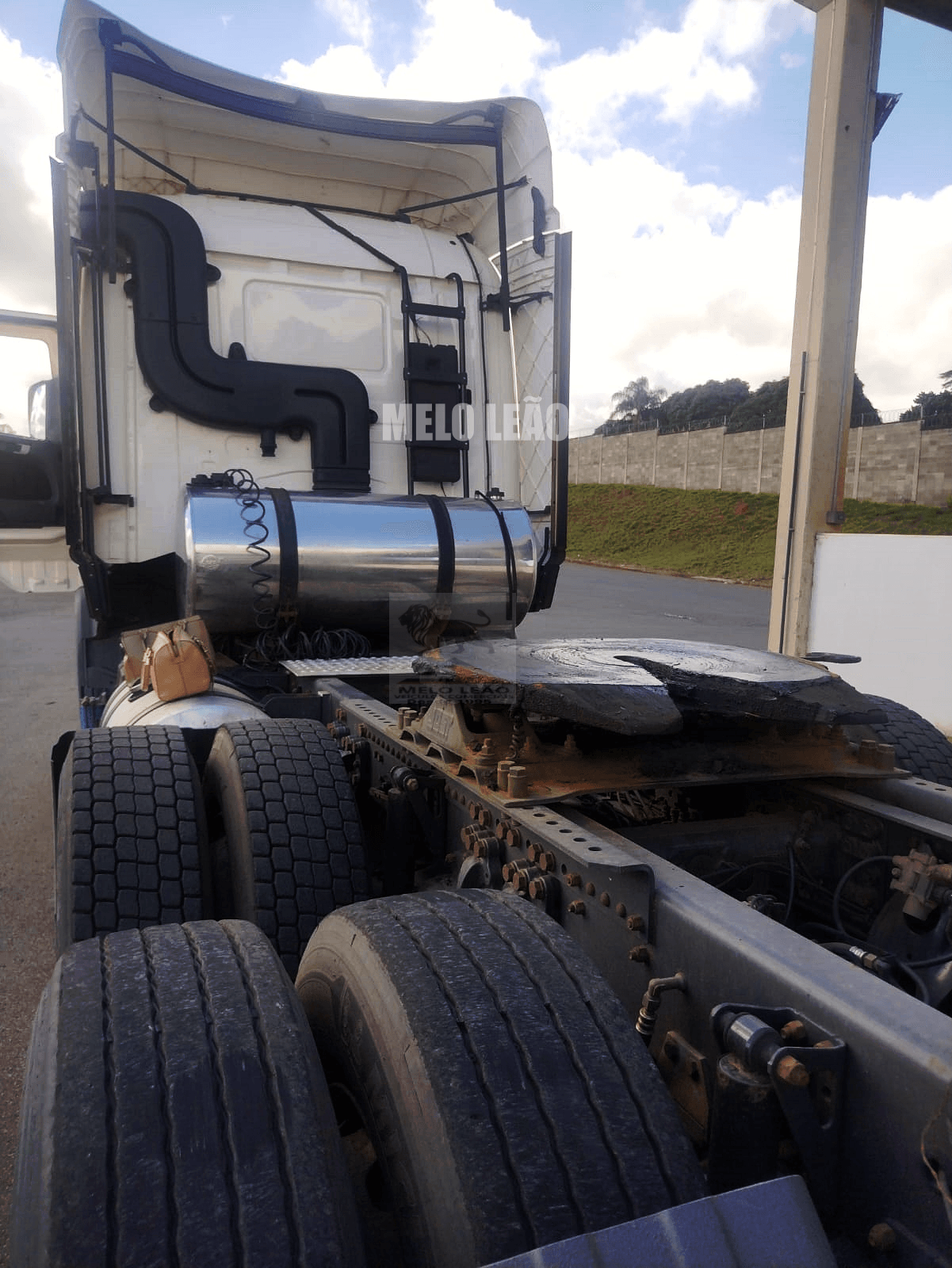 Cavalo Mecânico Scania R-400 A 6x2 Leito TT Alto 2013 - Imagem 10