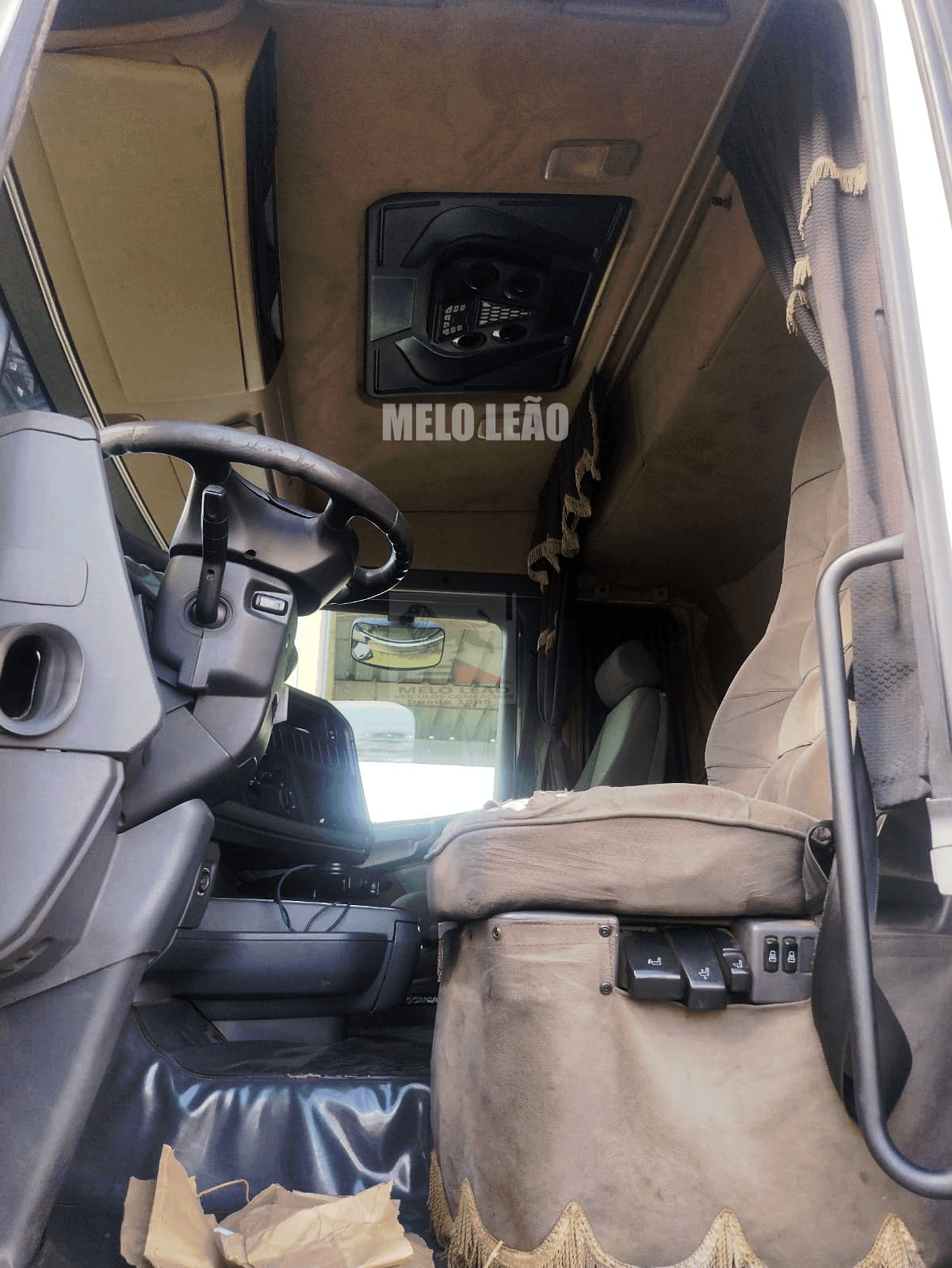 Cavalo Mecânico Scania R-400 A 6x2 Leito TT Alto 2013 - Imagem 24