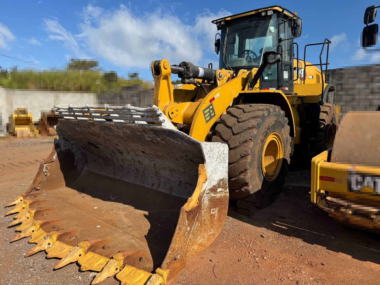 Pá Carregadeira Caterpillar  966L 2020 - Imagem 1