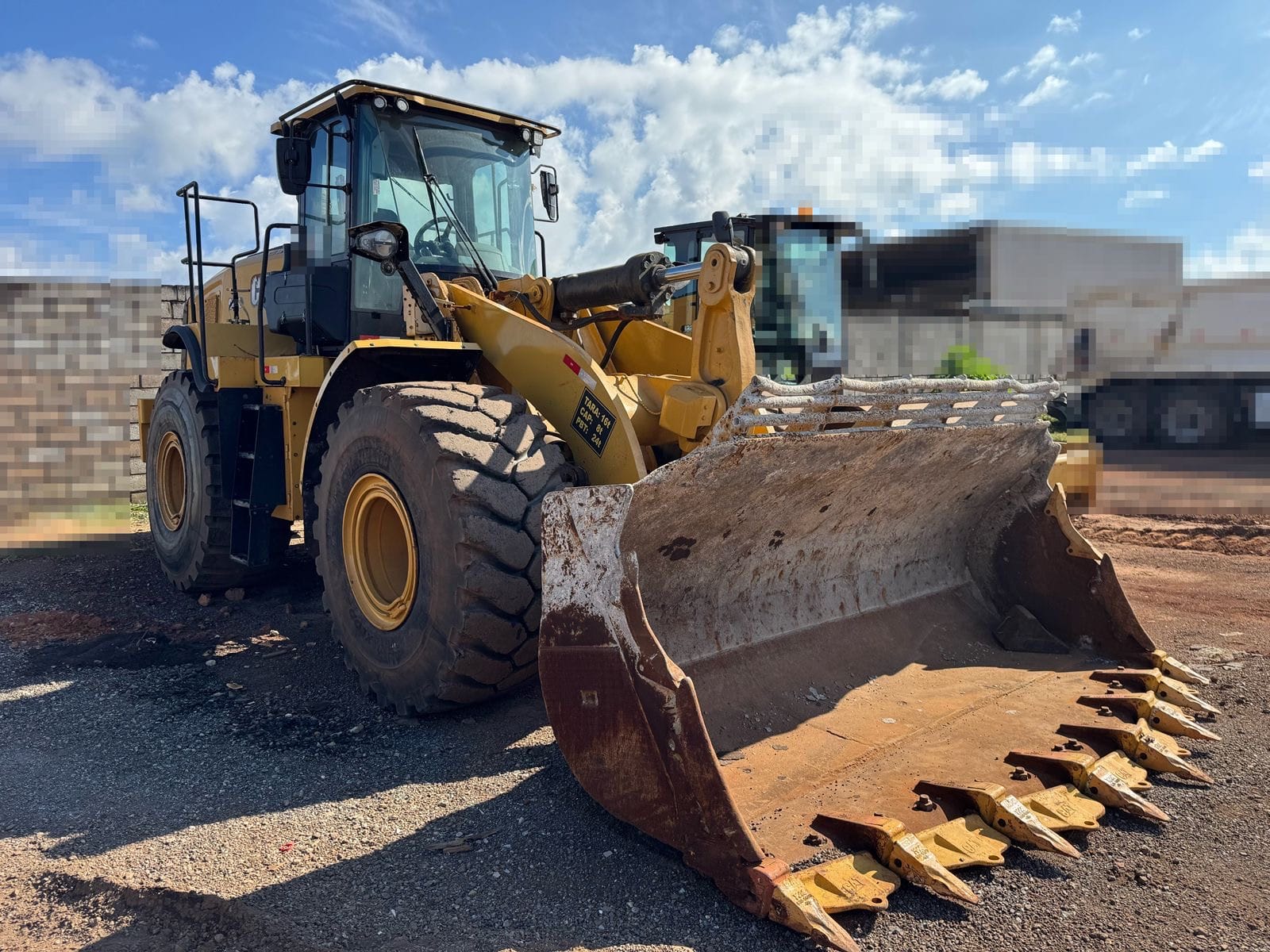 Pá Carregadeira Caterpillar  966L 2020 - Imagem 2