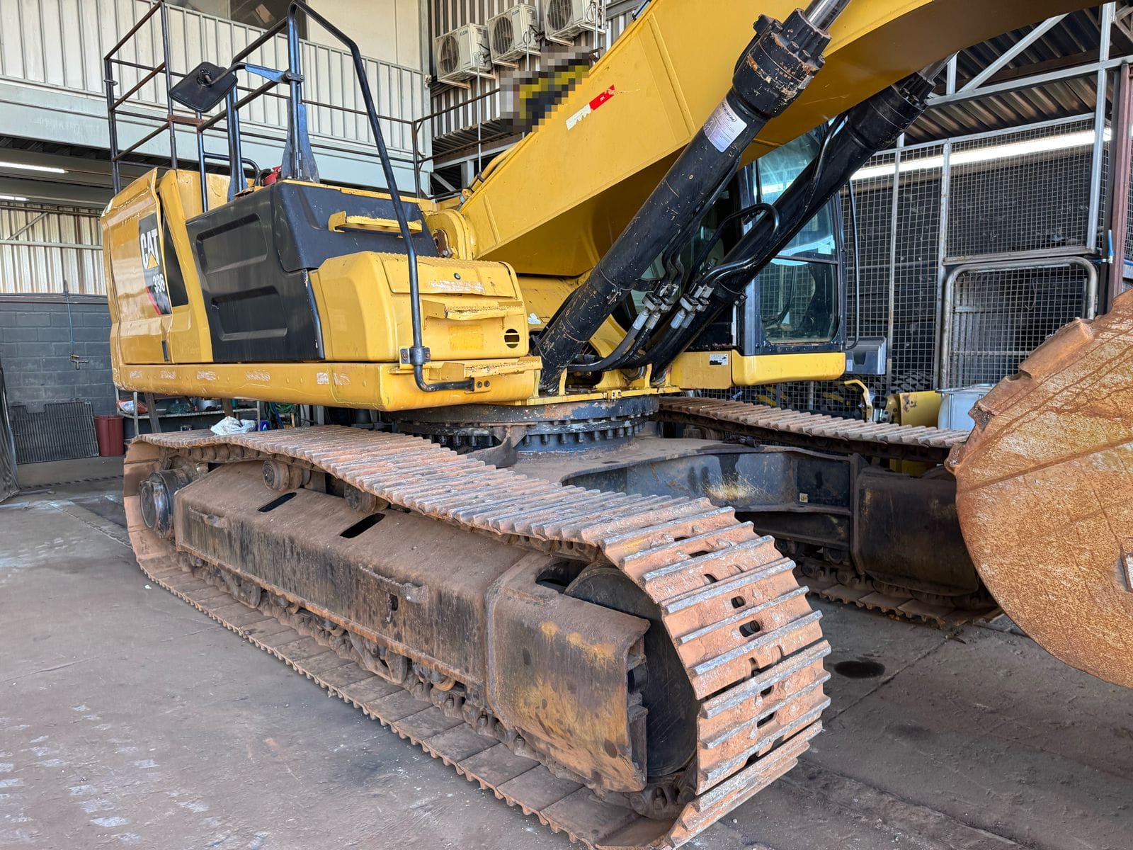 Escavadeira Caterpillar 336NG 2019 - Imagem 2