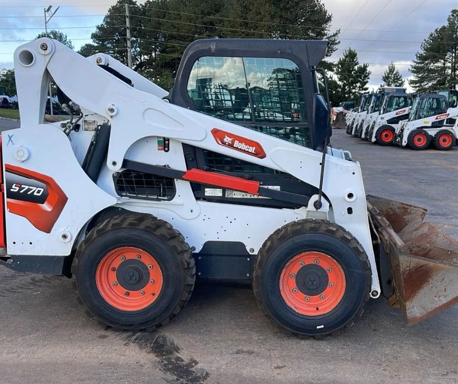 Mini Carregadeira Bobcat S770 2023 - Imagem 3