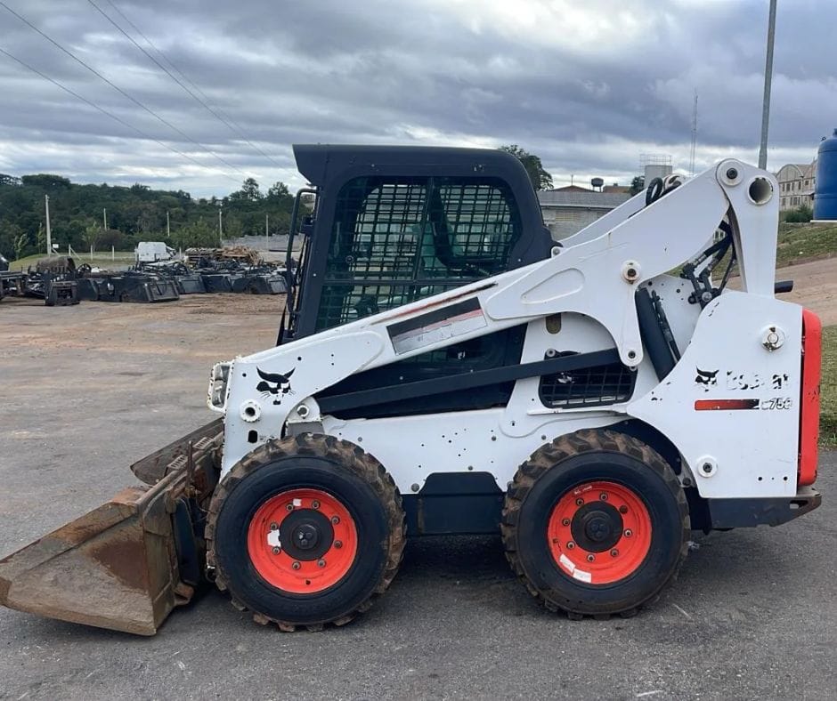 Mini Carregadeira Bobcat S750 2021 - Imagem 3