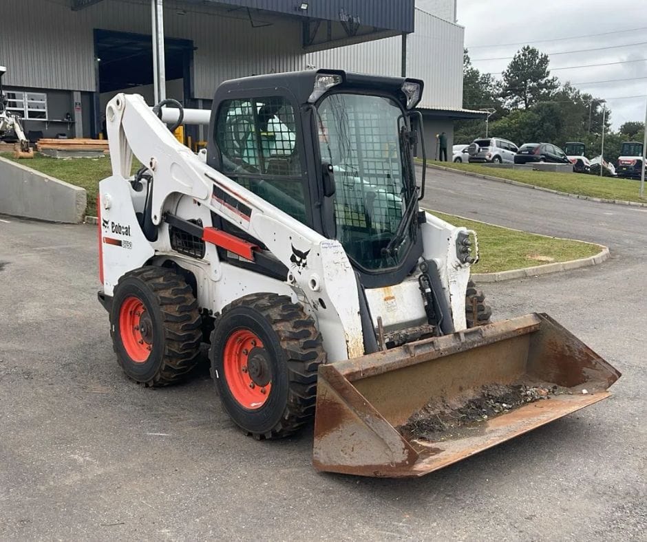 Mini Carregadeira Bobcat S750 2021 - Imagem 1