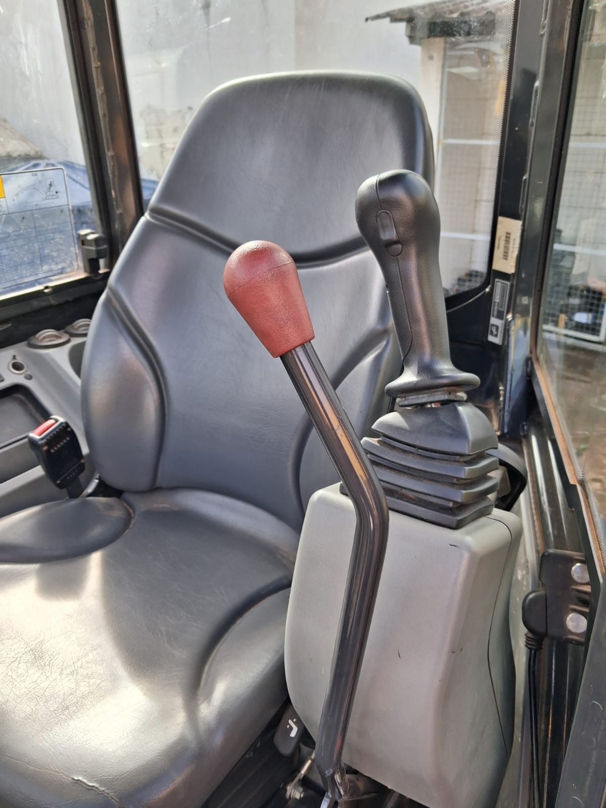 Mini Escavadeira Bobcat E26 2022 - Imagem 8
