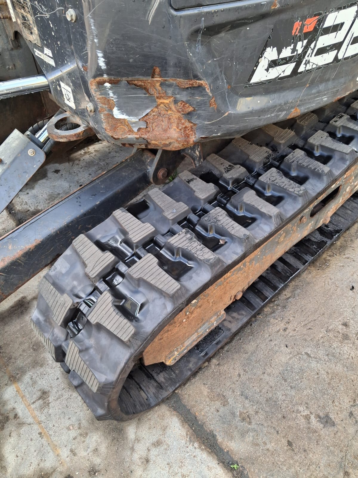 Mini Escavadeira Bobcat E26 2022 - Imagem 9