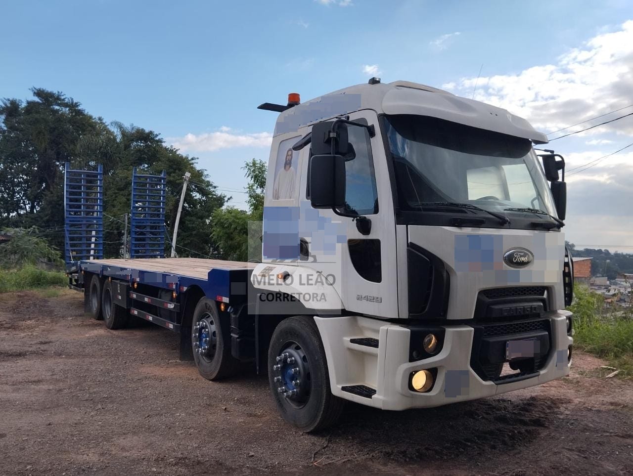 Ford Cargo com Plataforma Ford Cargo2429 2013 - Imagem 1