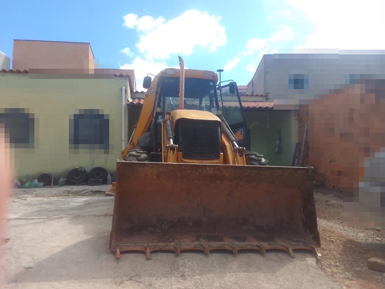Retroescavadeira JCB 3C 2015 - Imagem 2