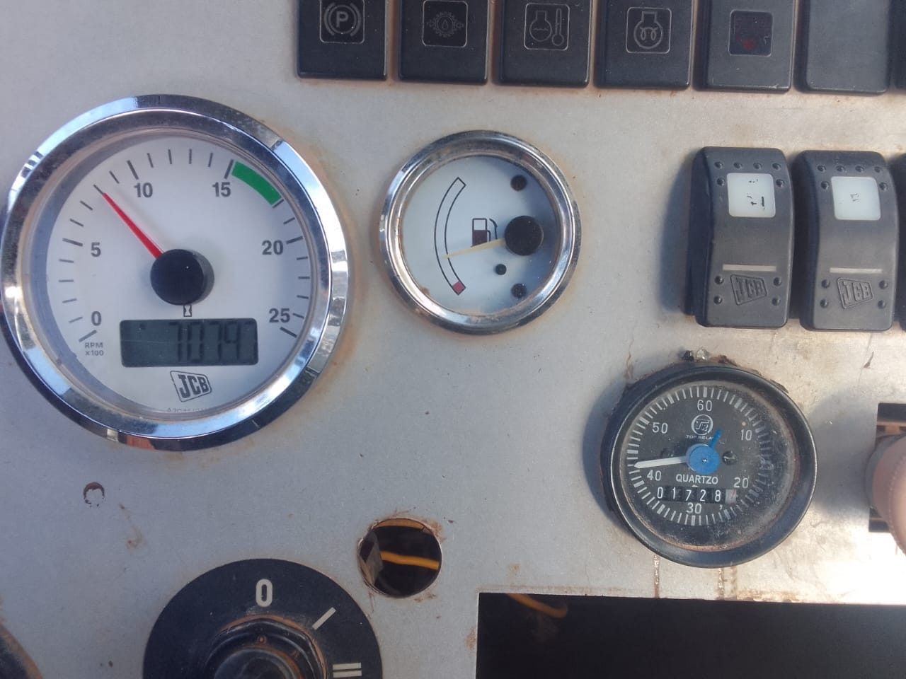 Retroescavadeira JCB 3C 2015 - Imagem 9