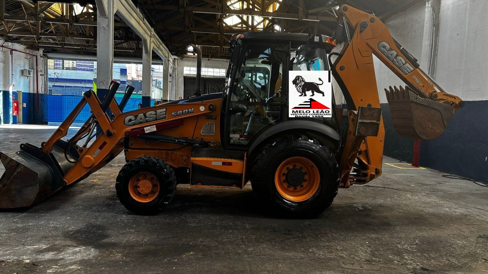 Retroescavadeira Case 580N 2015 - Imagem 3