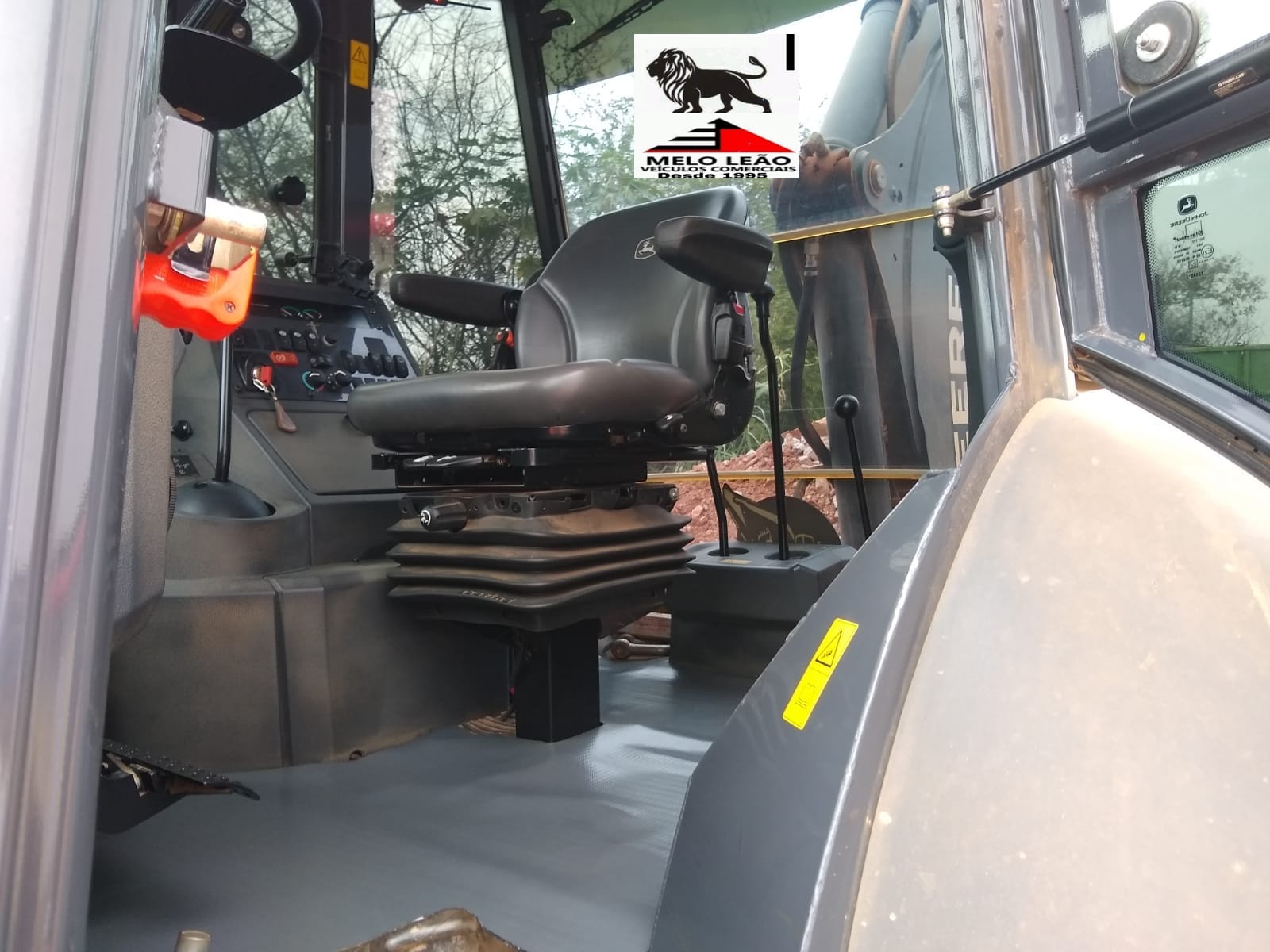 Retroescavadeira John Deere 310 L 2022 - Imagem 10