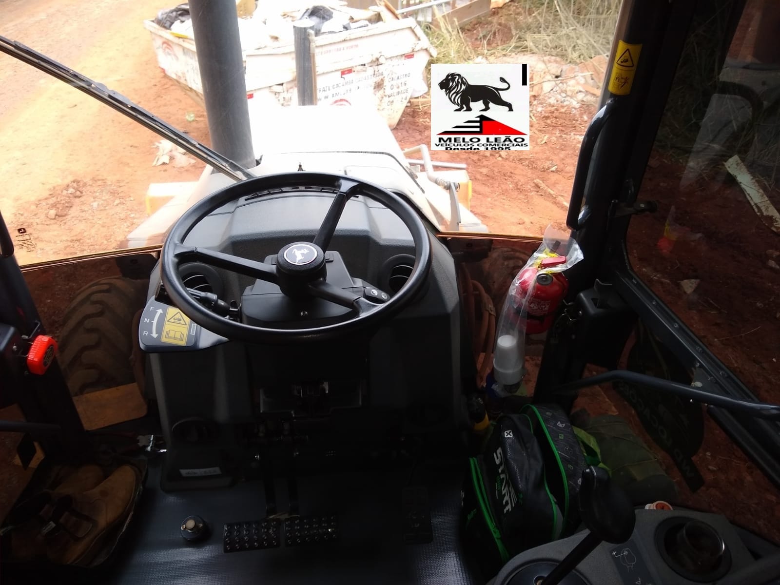 Retroescavadeira John Deere 310 L 2022 - Imagem 9