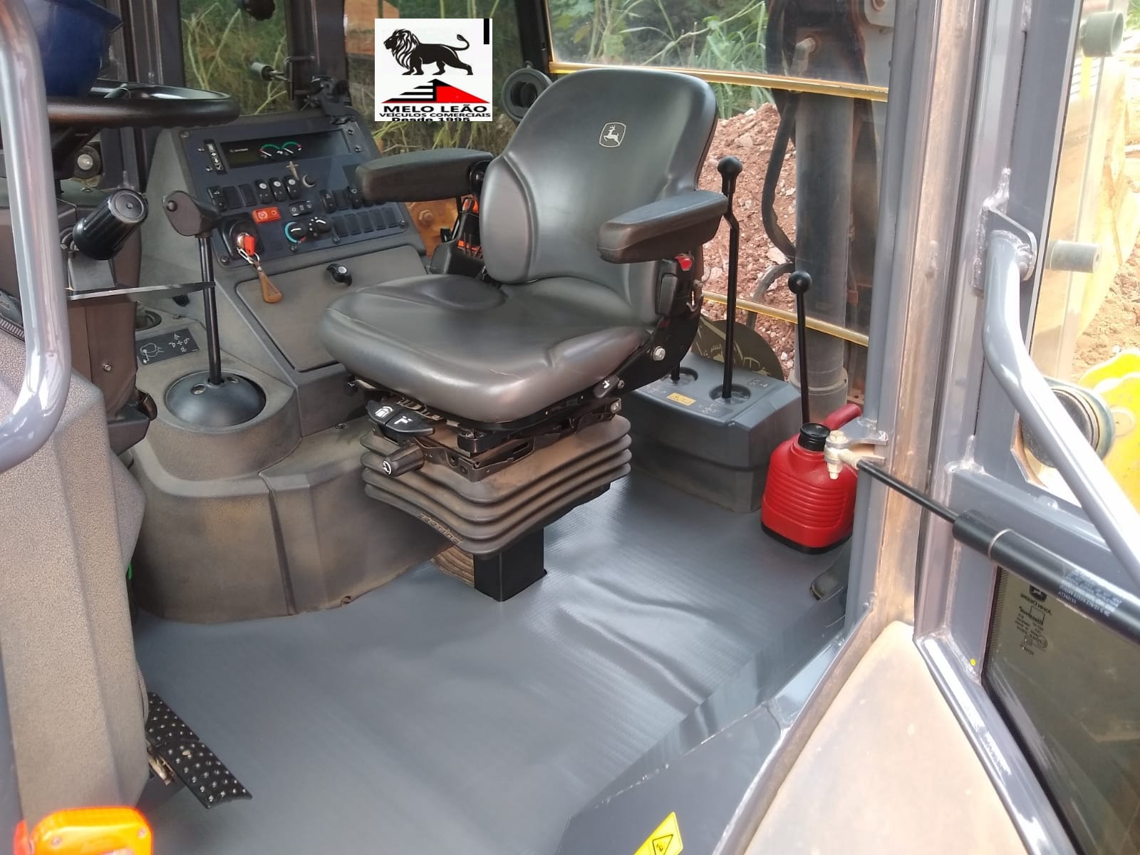 Retroescavadeira John Deere 310 L 2022 - Imagem 16