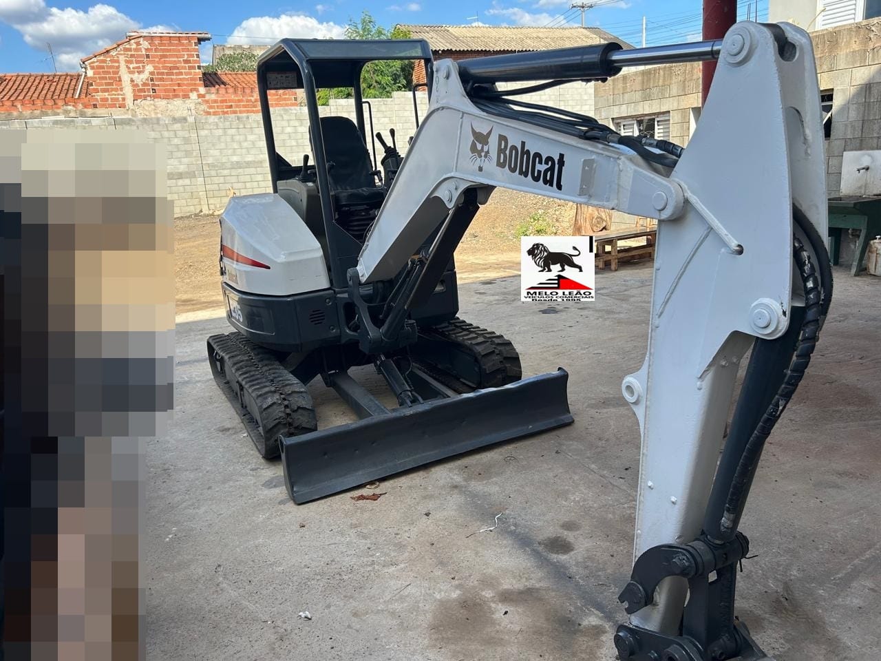 Mini Carregadeira Bobcat E35 2011 - Imagem 4
