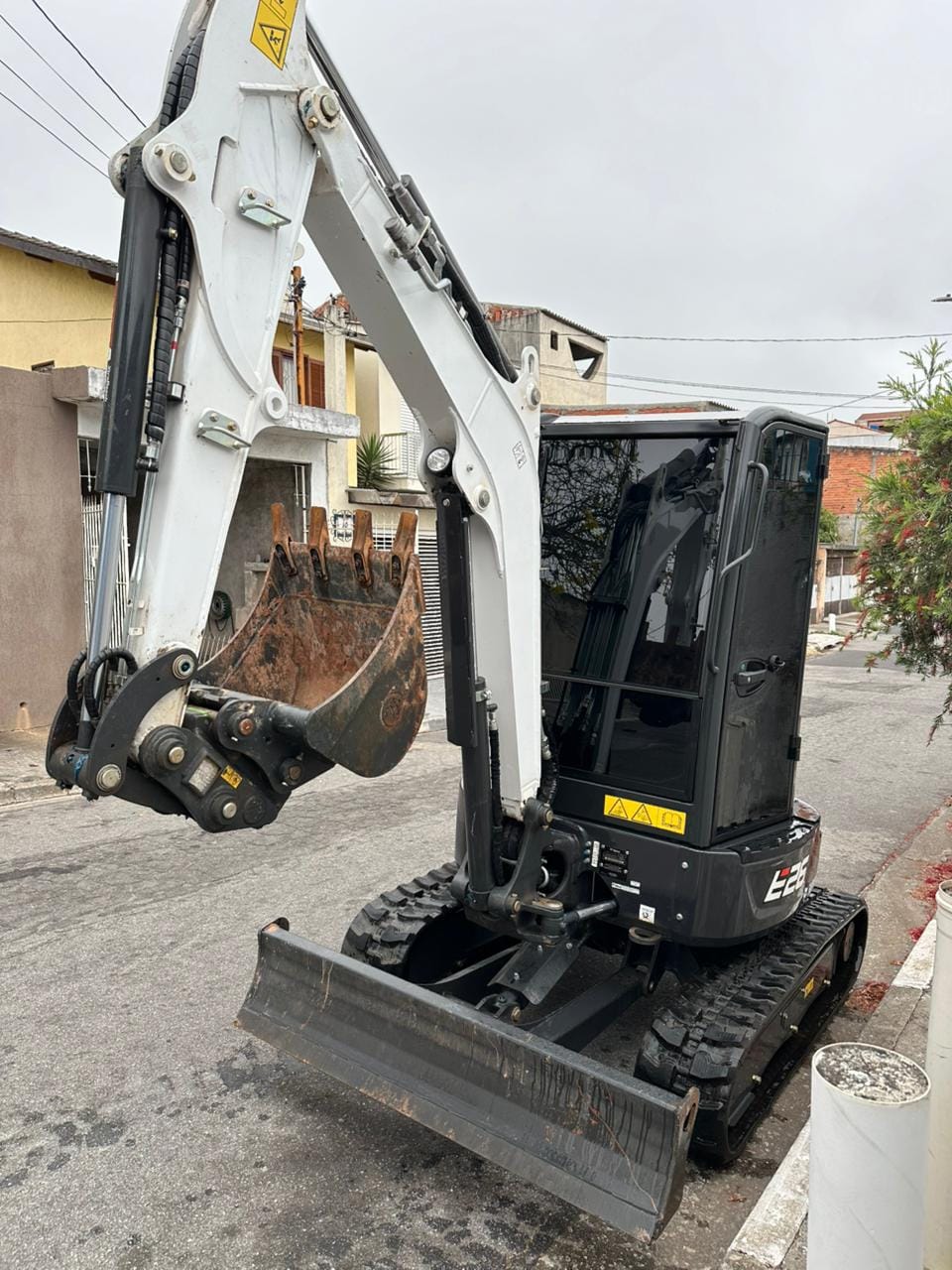 Mini Escavadeira Bobcat E26 2023 - Imagem 4