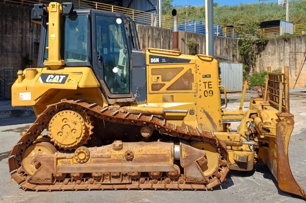 Trator de esteira Caterpillar D6NXL 2017 - Imagem 1
