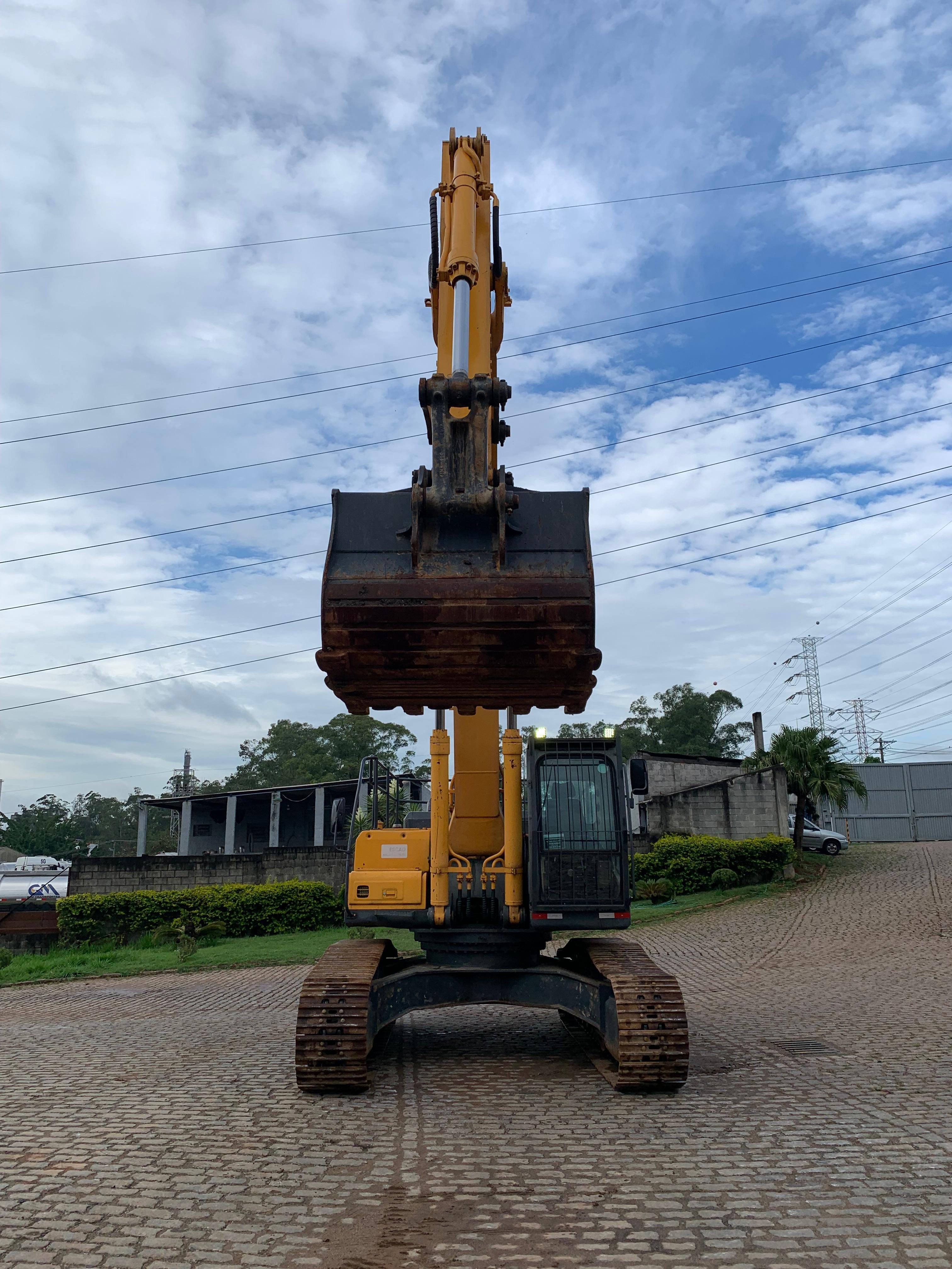 Escavadeira Hyundai R360LC 2007 - Imagem 4