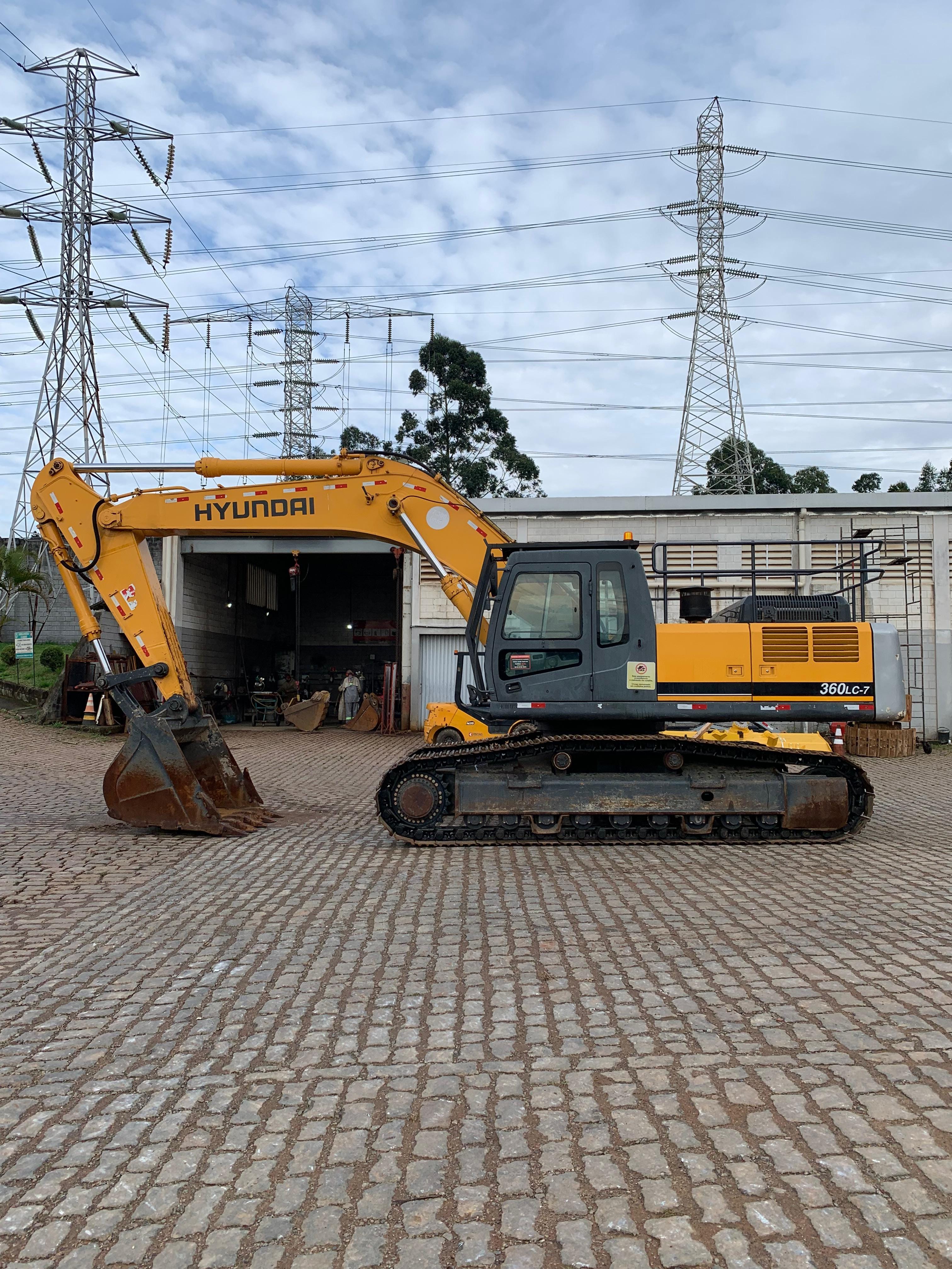 Escavadeira Hyundai R360LC 2007 - Imagem 6