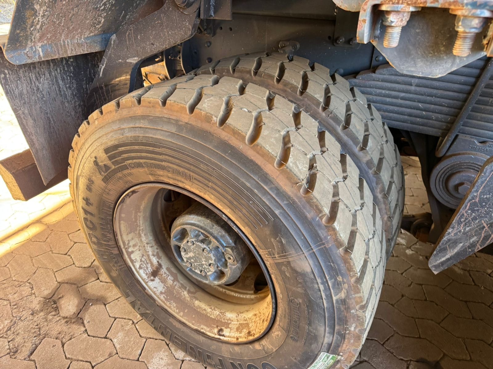 Caminhão Volvo VM 330 2020 - Imagem 7