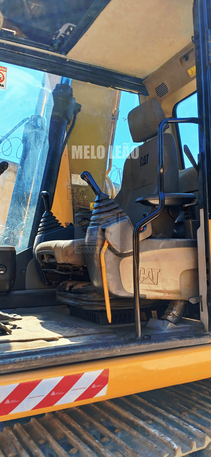 Escavadeira Caterpillar 315DL 2012 - Imagem 5