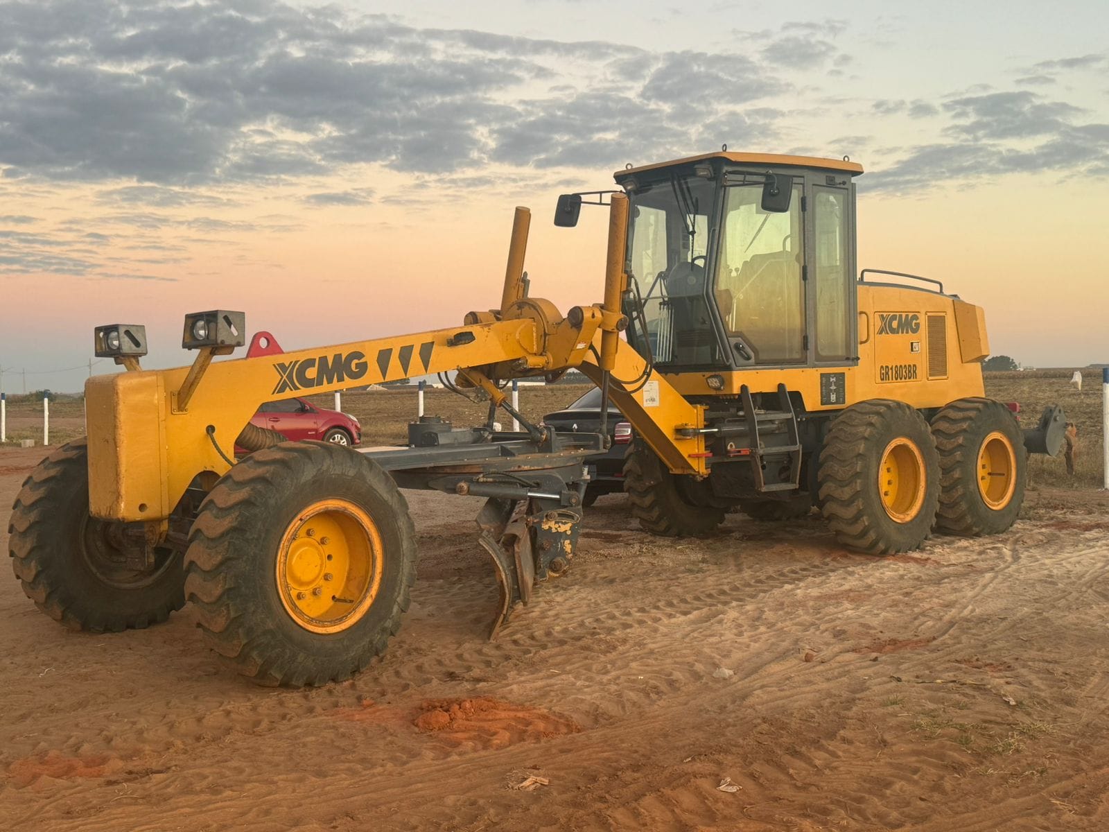Motoniveladora XCMG GR1803BR 2020 - Imagem 1