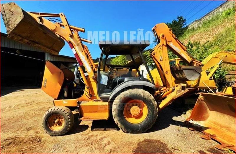 Retroescavadeira Case 580M 2009 - Imagem 8