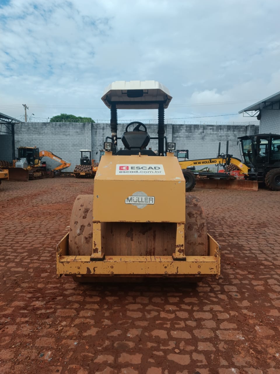 Rolo compactador Müller VAP55 1996 - Imagem 2