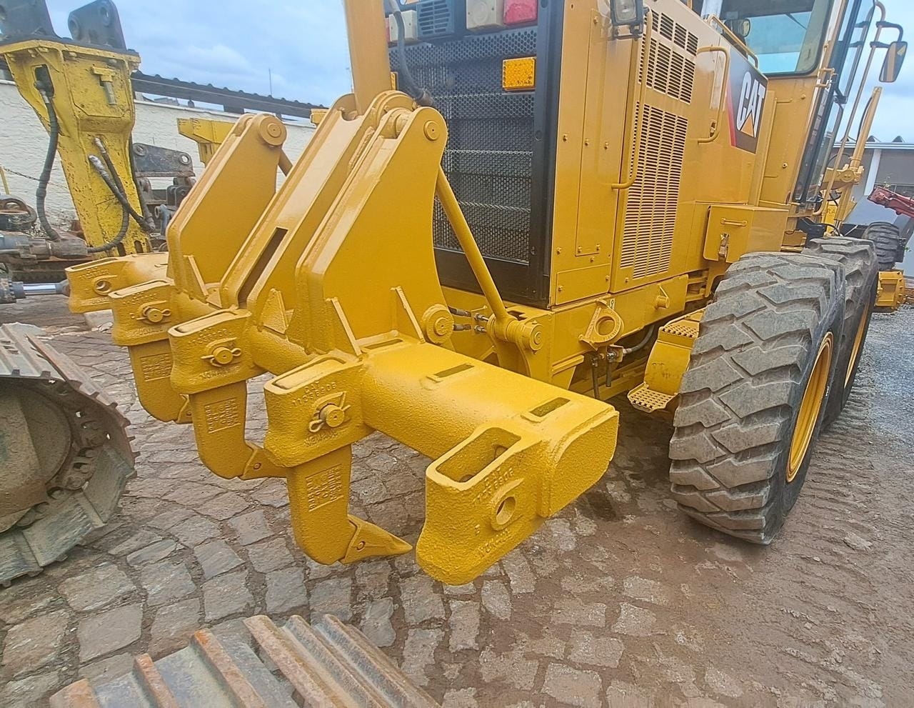 Motoniveladora Caterpillar 140K 2014 - Imagem 6