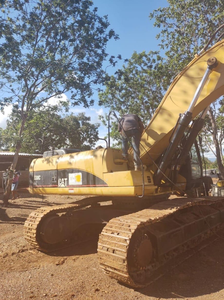 Escavadeira Caterpillar 330CLME 2003 - Imagem 1