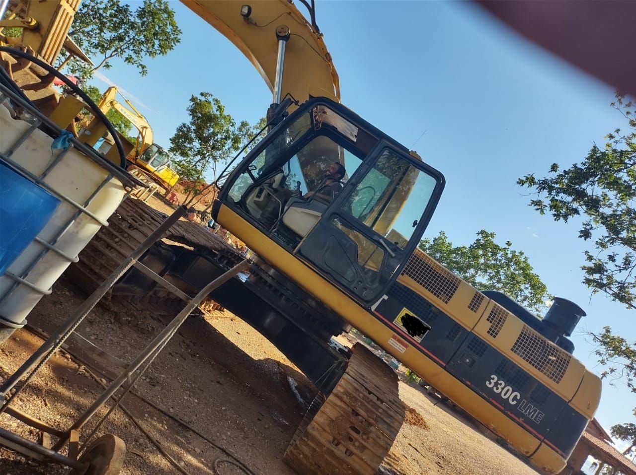 Escavadeira Caterpillar 330CLME 2003 - Imagem 2