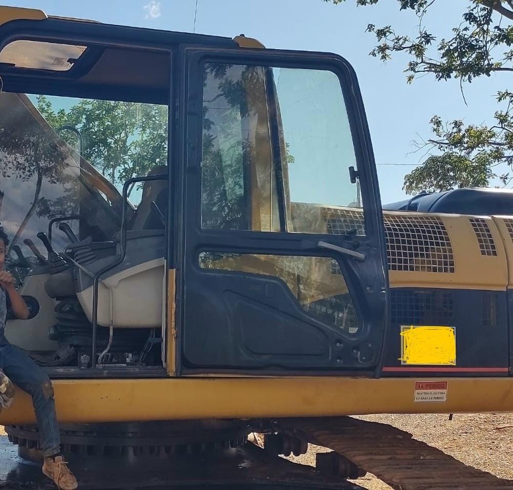 Escavadeira Caterpillar 330CLME 2003 - Imagem 3
